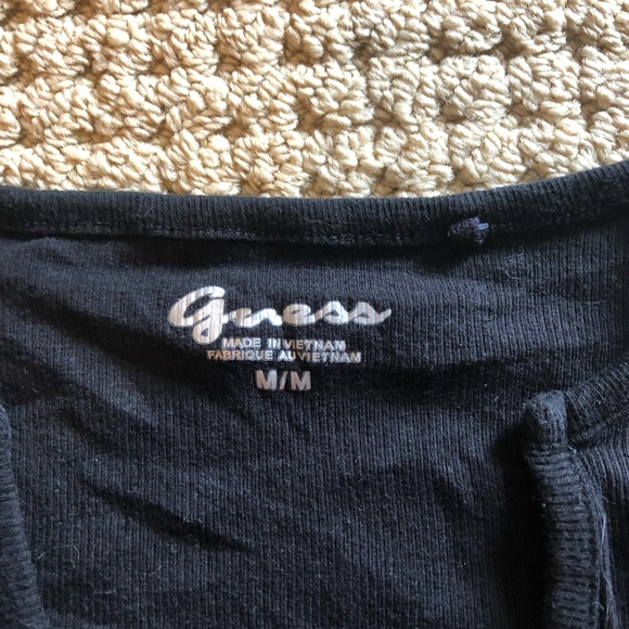 Guess crop top - Picture 2 of 2